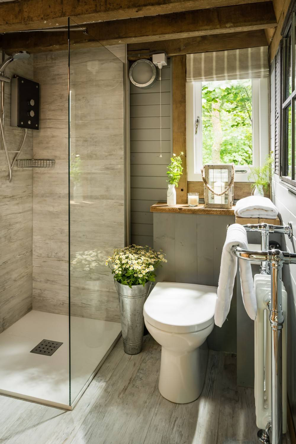 Understanding the Challenges of Small Bathroom Spaces
