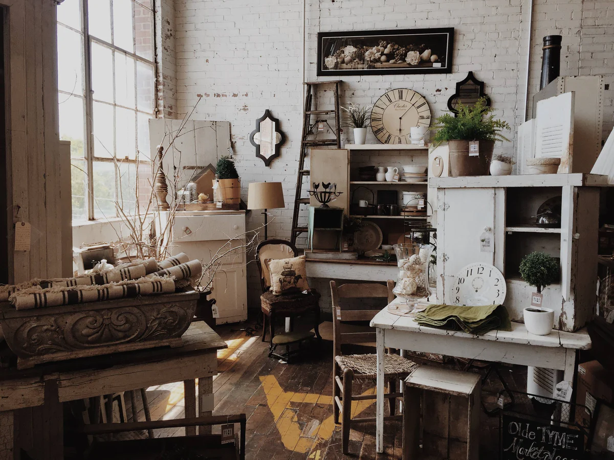 Interior Vintage Touches That Bring Timeless Beauty Into Your Home